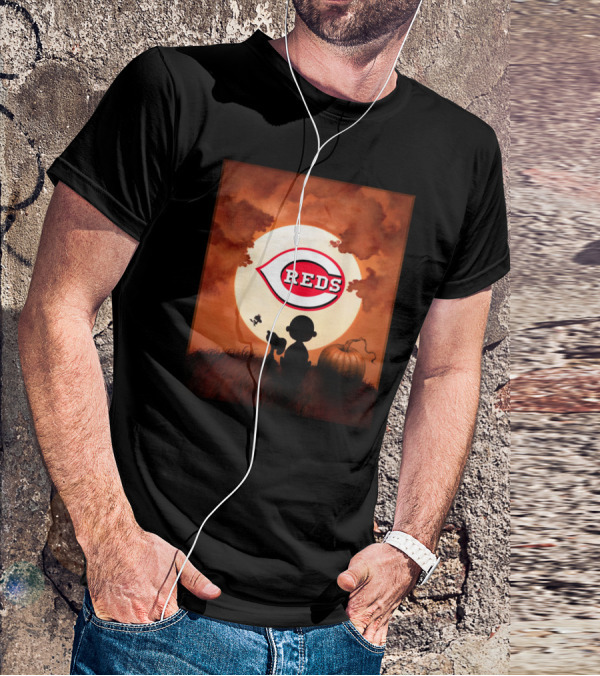 Cincinnati Reds Full Moon Silhouette With Pumpkin T-Shirt