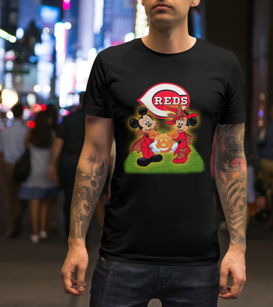 Cincinnati Reds Halloween Mickey Minnie Pumpkin T-Shirt
