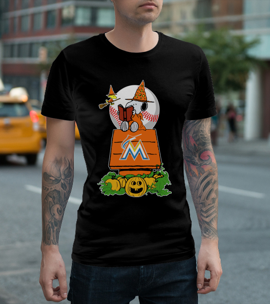 Miami Marlins Halloween Baseball Snoopy Pumpkin T-Shirt