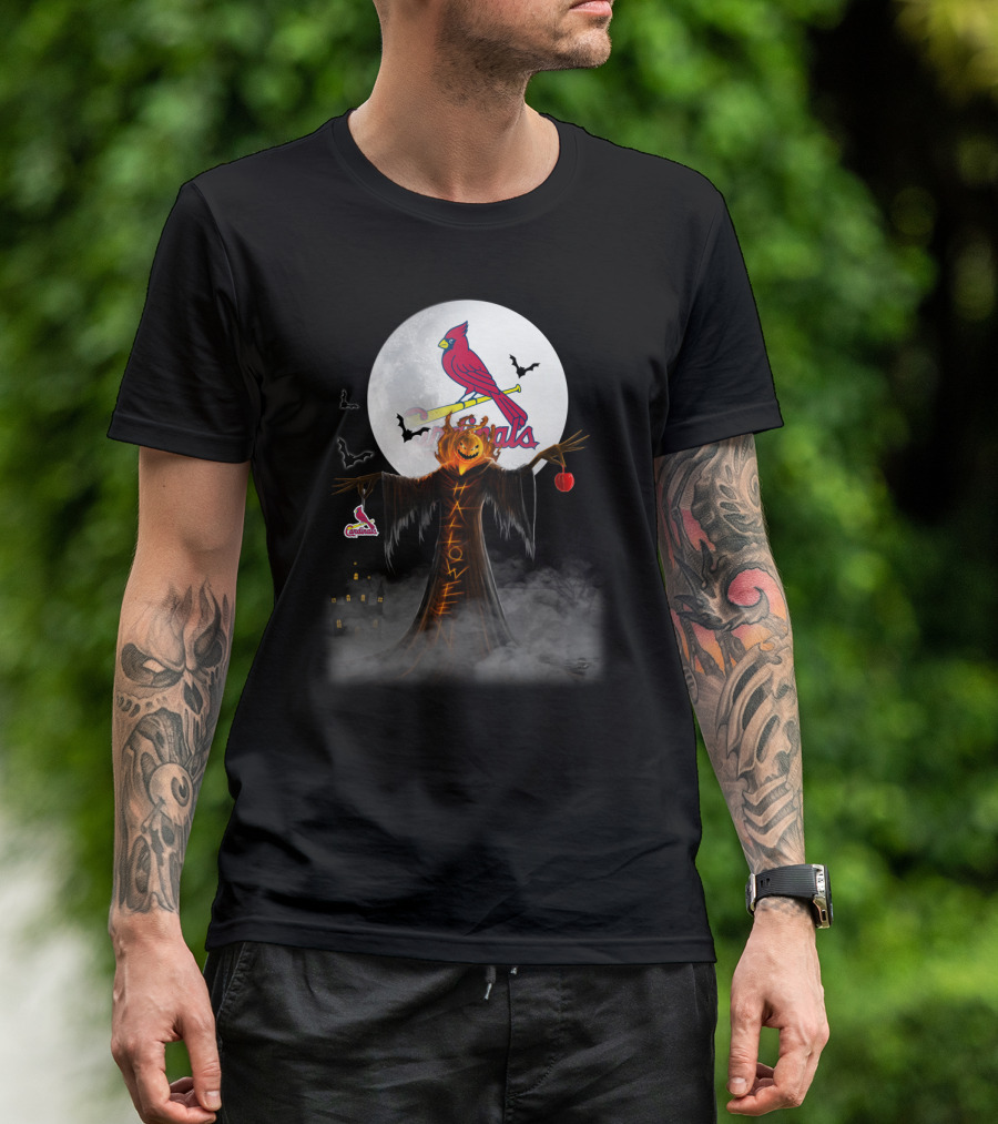 Halloween St. Louis Cardinals Bats Moon Pumpkin Scarecrow T-Shirt