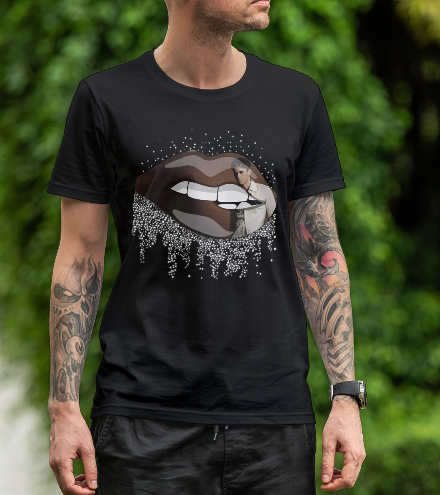 Enrique Iglesias Graphic With Sparkling Lips T-Shirt