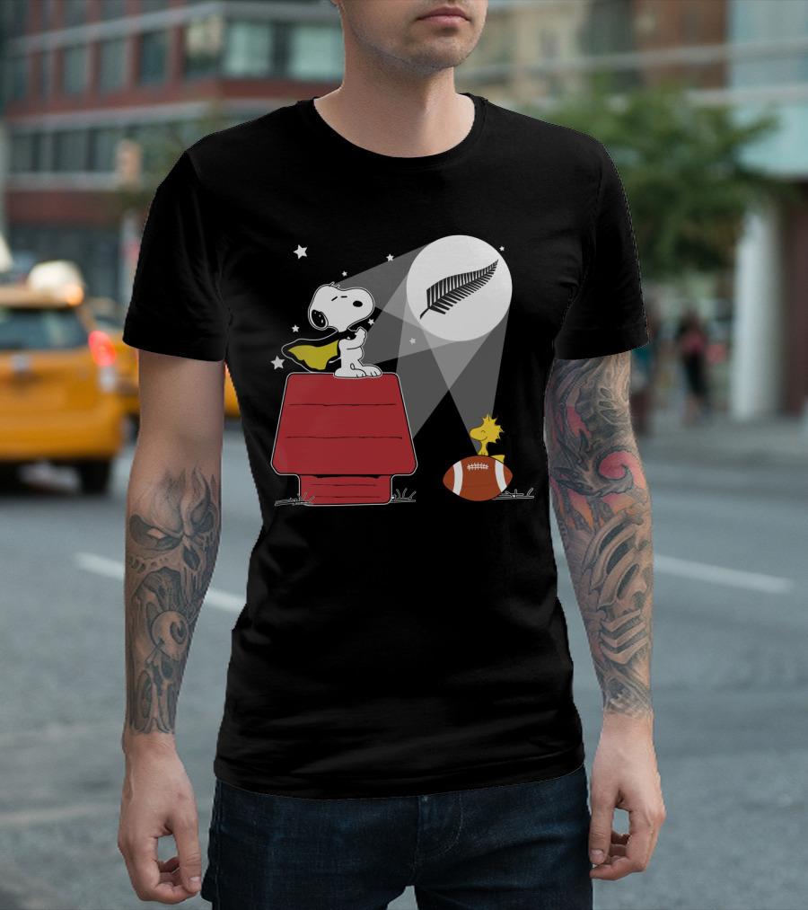 All Blacks Rugby Snoopy Woodstock Fern Moonlight Scene T-Shirt