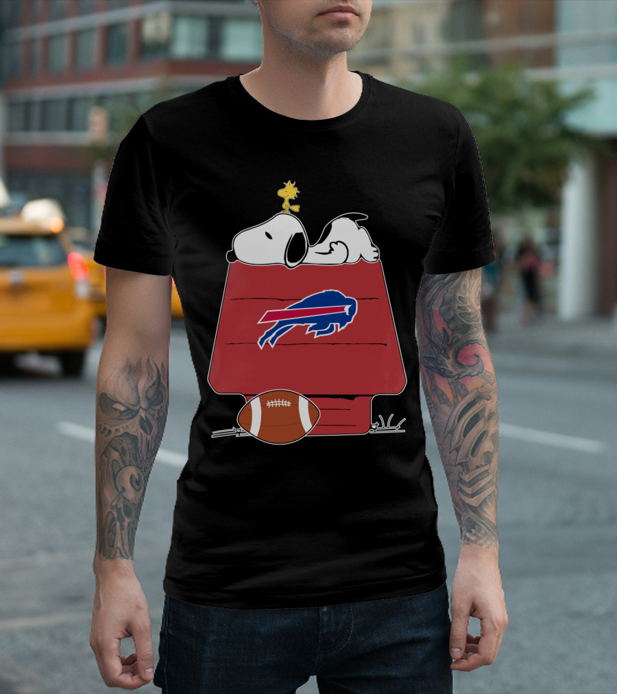 Snoopy Buffalo Bills Football Doghouse With Woodstork T-Shirt