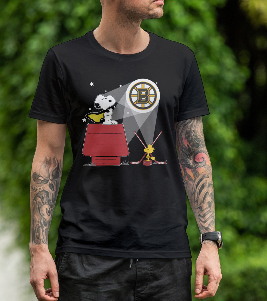 Boston Bruins Snoopy And Woodstock Lighthouse House T-Shirt