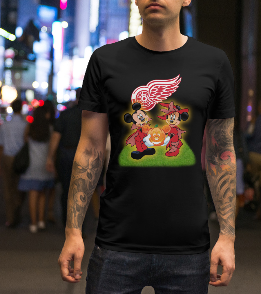 Detroit Red Wings Mickey And Minnie Halloween Pumpkin T-Shirt