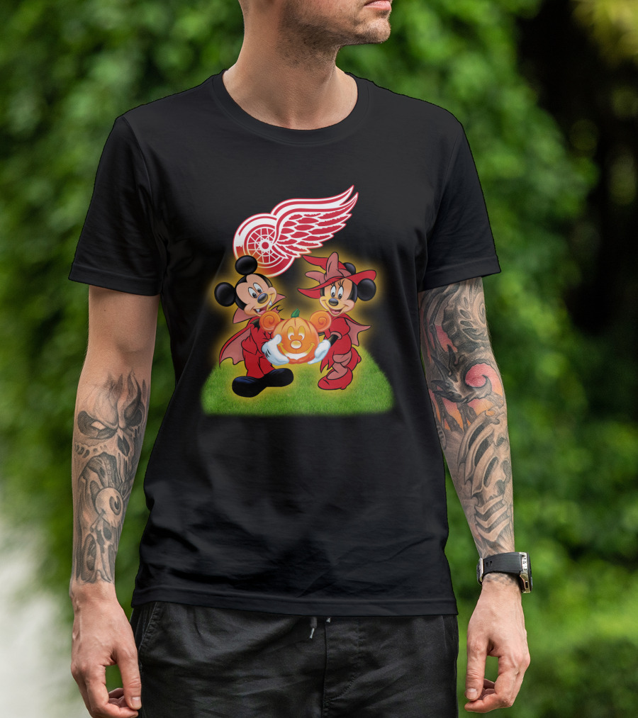Detroit Red Wings Mickey And Minnie Halloween Pumpkin T-Shirt