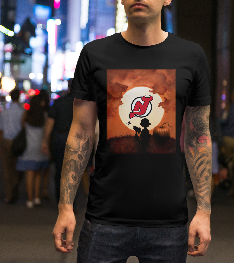 New Jersey Devils Halloween Moon Pumpkin Scene T-Shirt