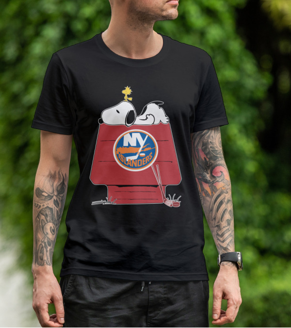 Snoopy Woodstock New York Islanders Peanuts Nhl Hockey Mashup T-Shirt