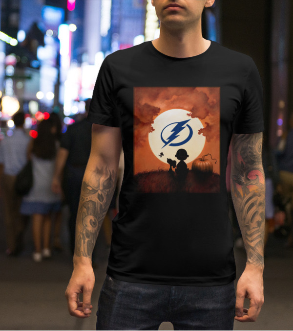 Tampa Bay Lightning Halloween Charlie Brown Pumpkin Scene T-Shirt