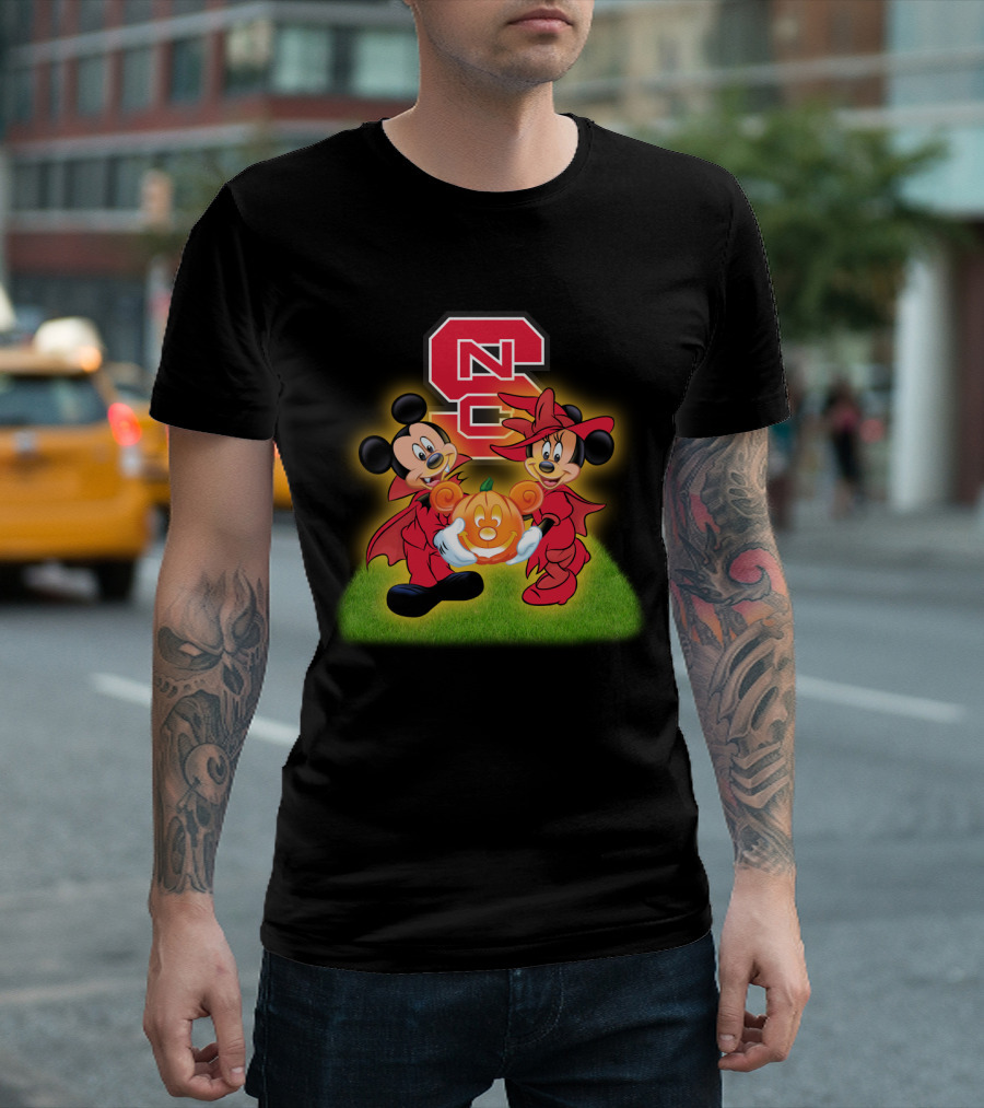 Nc State Wolfpack Halloween Football Mickey Minnie Pumpkin T-Shirt
