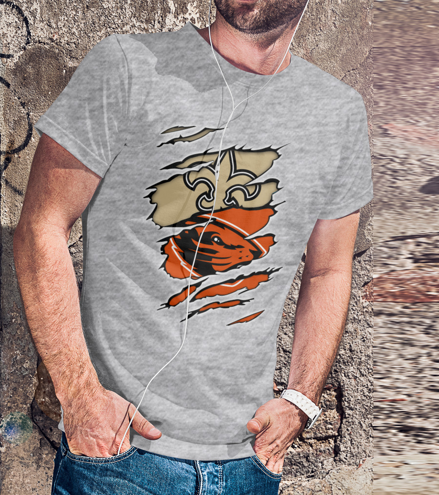 Saints Fleur-de-lis And Beavers Mascot Ripped T-Shirt
