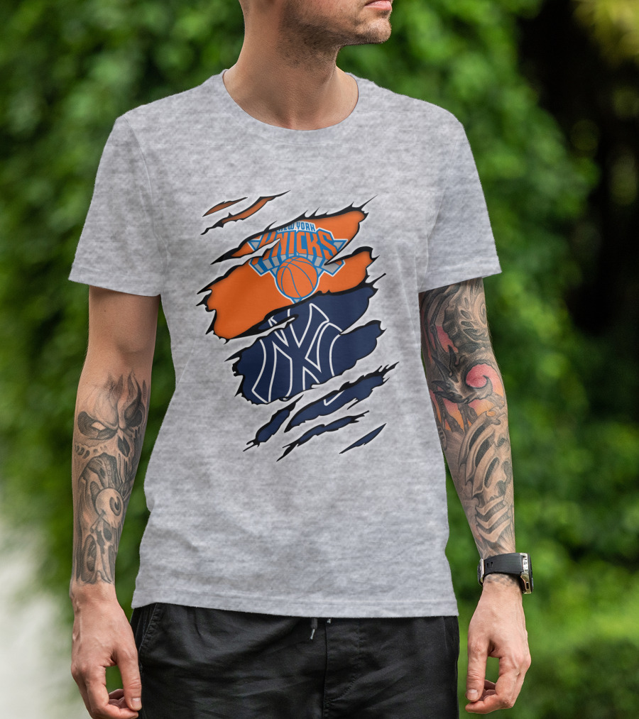 New York Knicks Yankees Torn Logo Fusion T-Shirt