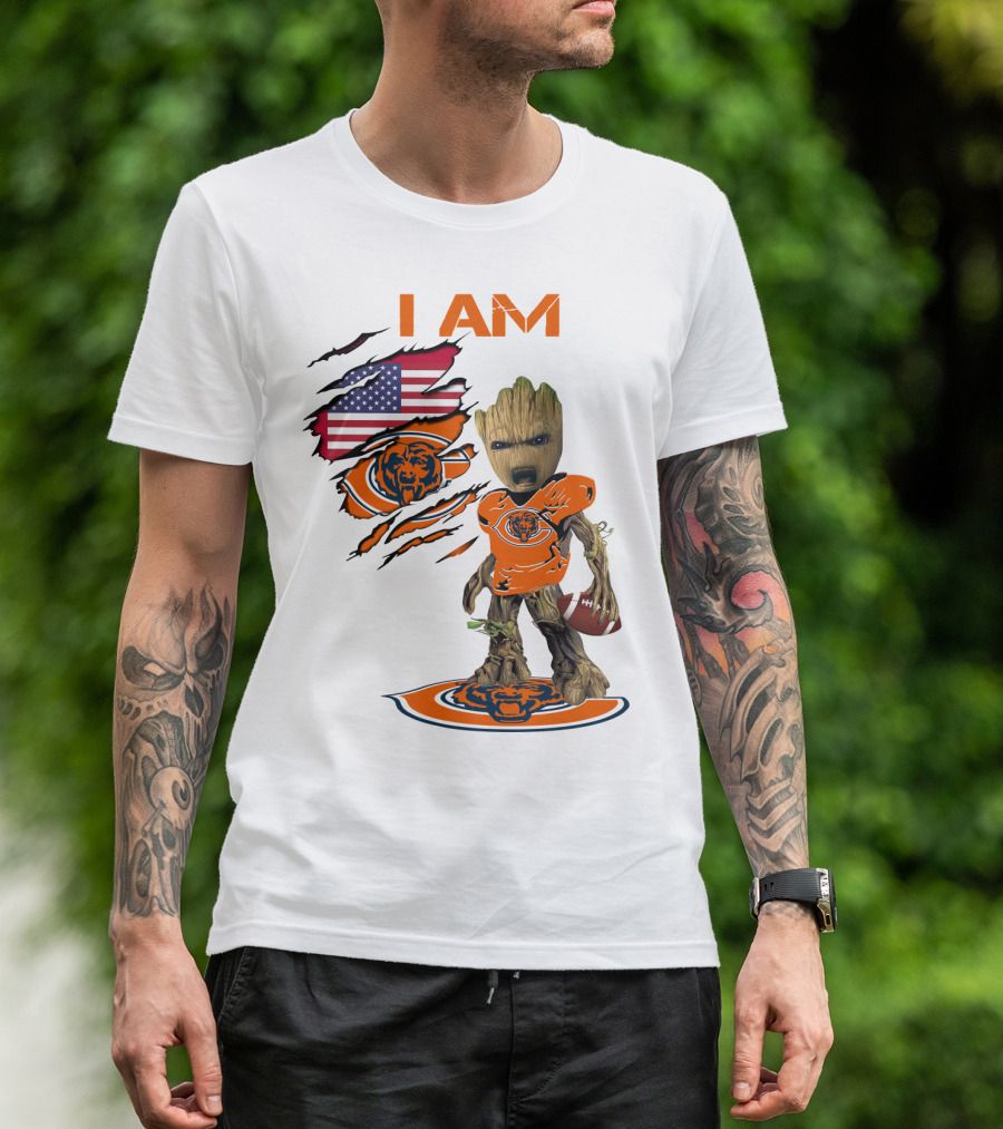 I AM Bears Baby Groot Holding Football With American Flag And Chicago Bears T-Shirt