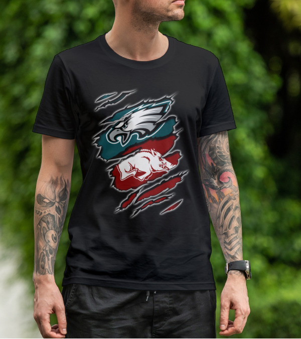 Philadelphia Eagles Arkansas Razorbacks Ripped T-Shirt