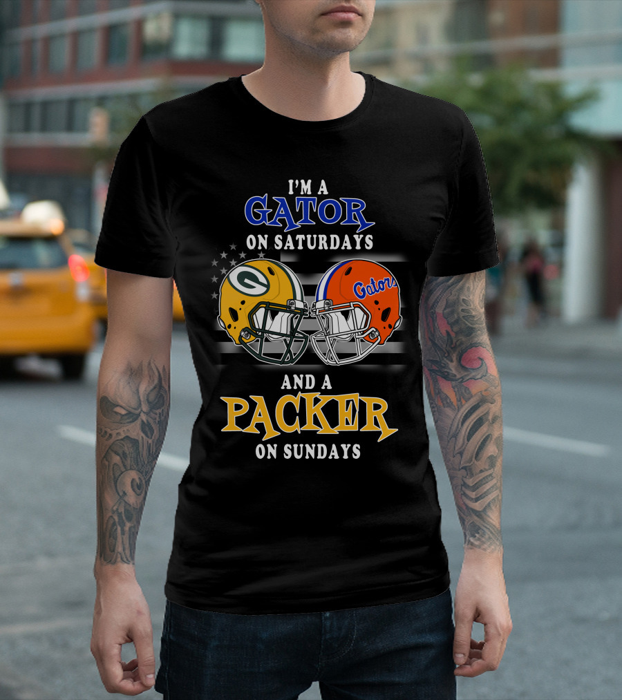 I'm A Gator On Saturdays And A Packer On Sundays Football Helmets T-Shirt
