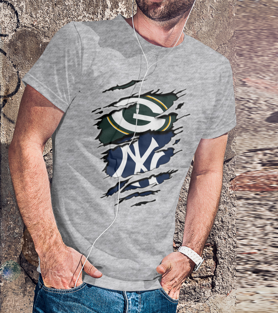 Green Bay Packers New York Yankees Torn Logo Fusion T-Shirt