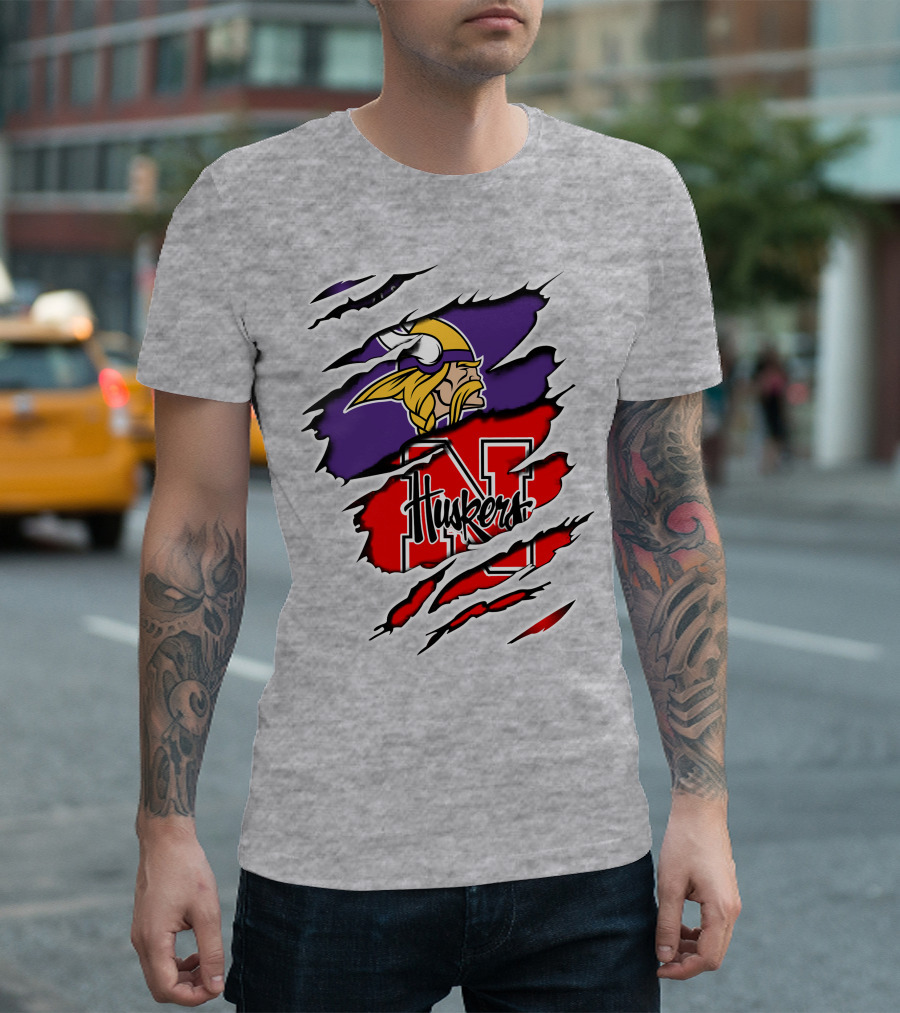 Vikings Huskers Claw Marks Logo Fusion T-Shirt