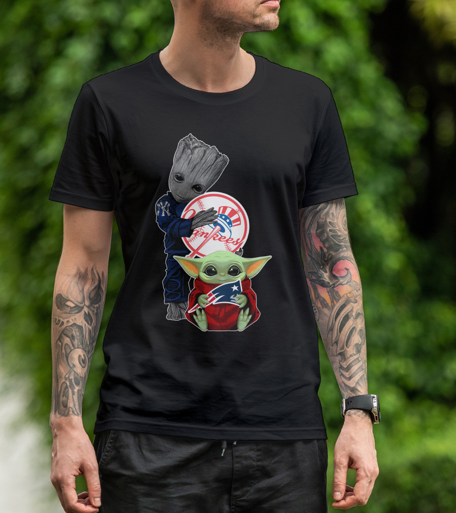 Yankees Logo Baby Yoda And Groot Holding Baseball T-Shirt