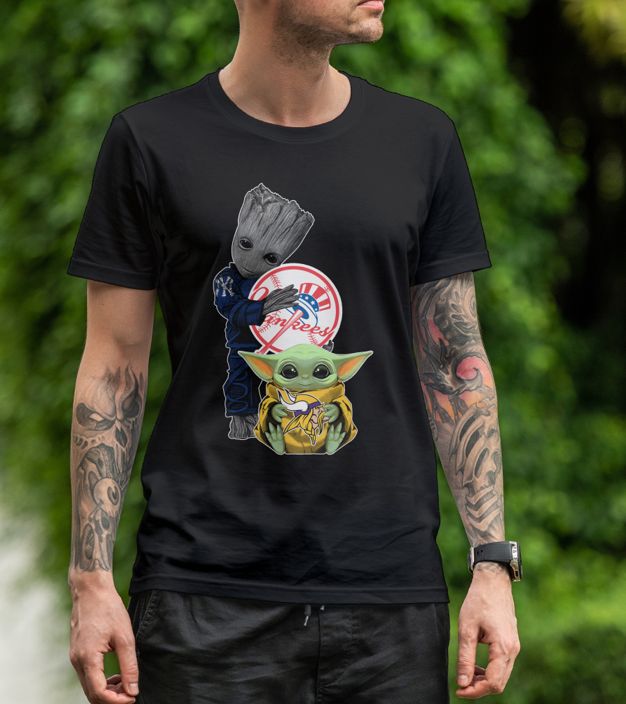 Yankees Baby Yoda With Groot Hugging Baseball T-Shirt