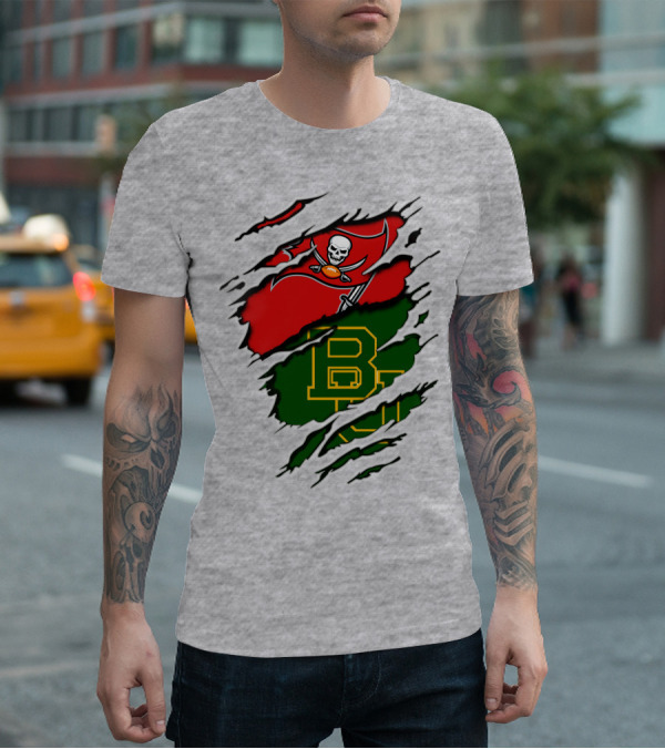 Buccaneers Baylors Skull Flag Ripped T-Shirt
