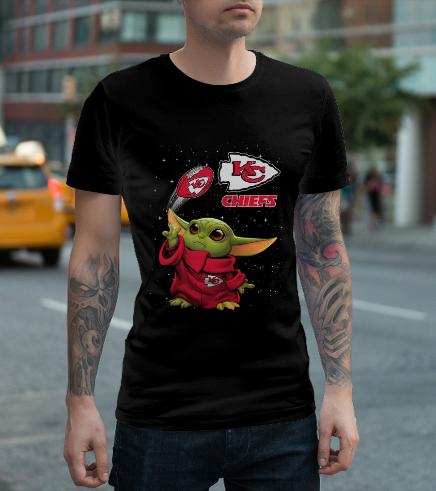 Baby Yoda KC Chiefs Football Magic T-Shirt