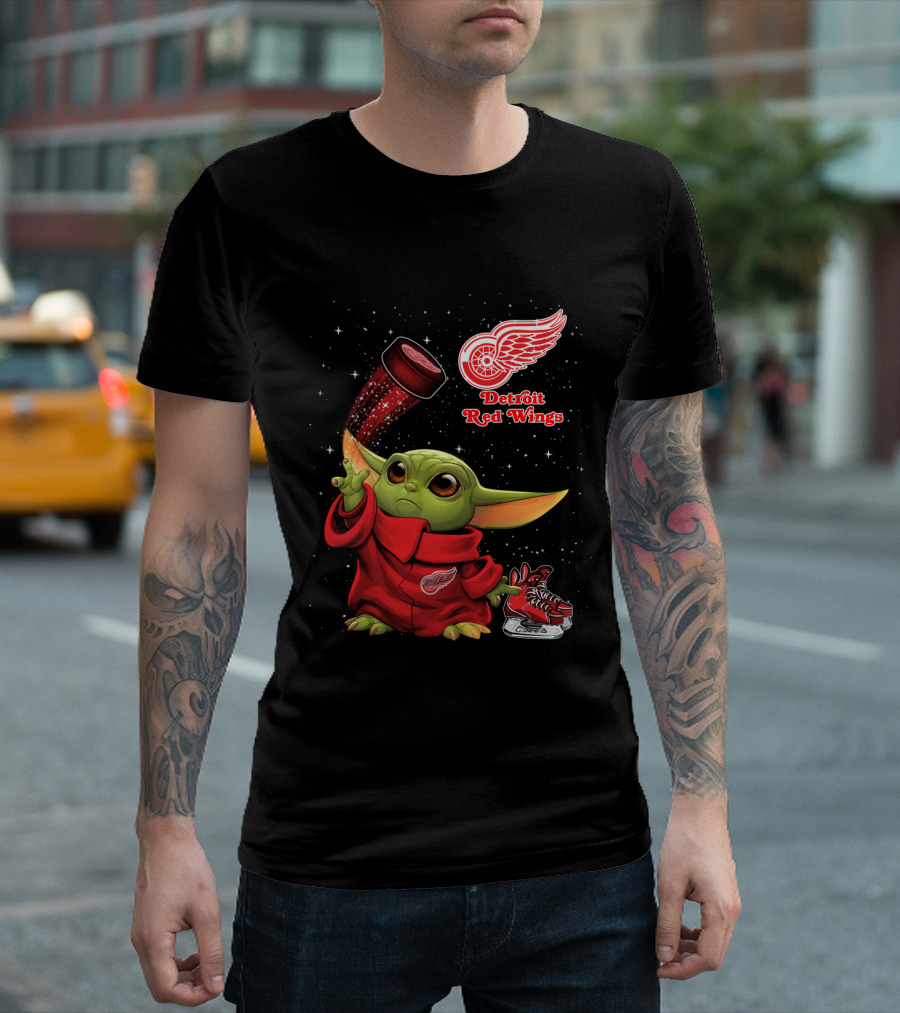 Baby Yoda Detroit Red Wings Hockey Magic Moment T-Shirt