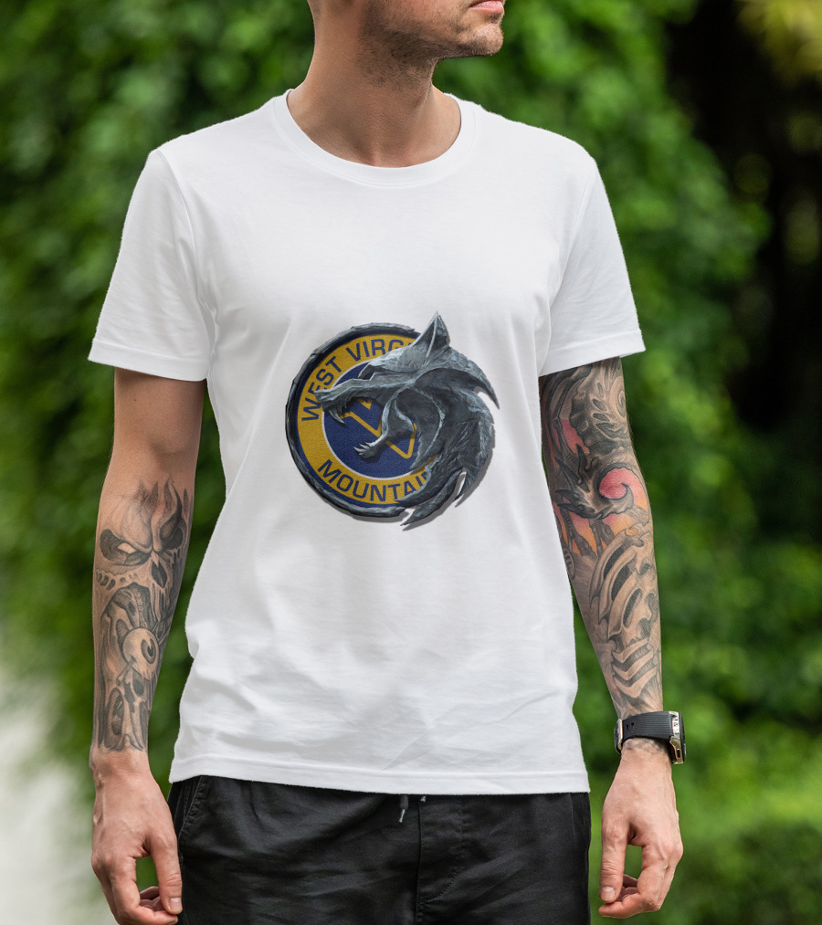 Cht1Twnc2025 West Virginia Mountaineers Wolf T-Shirt