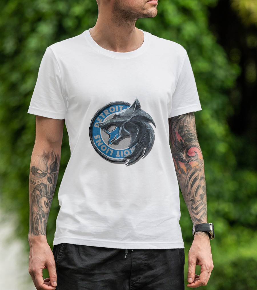 Detroit Lions Nfl Football Team Logo With Stylized Wolf Head T-Shirt