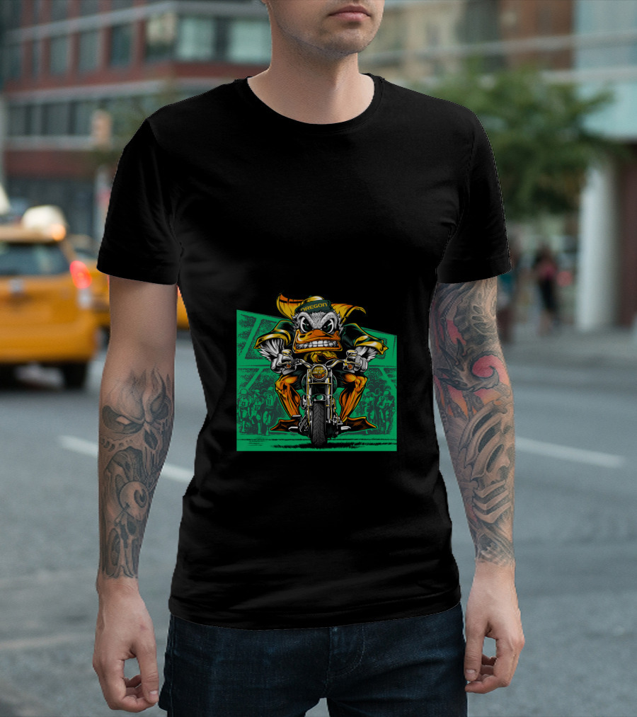 Oregon Duck Riding Motorcycle Bold 2007 Retro Style T-Shirt