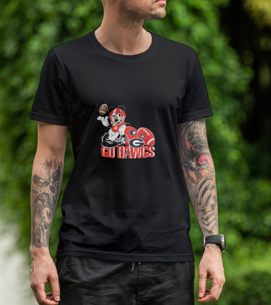 Chtnca8009 Go Dawgs Football Georgia Bulldogs Mickey Mouse T-Shirt