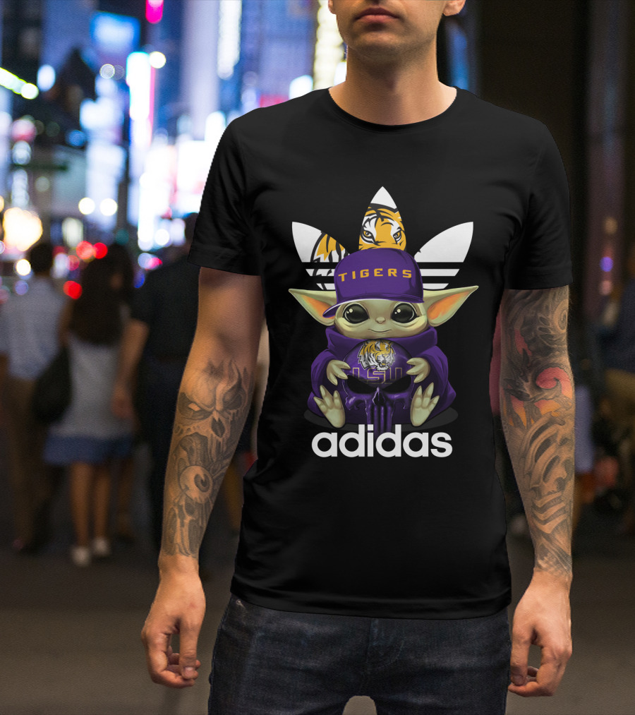 Yoda LSU Tigers Logo With Baby Yoda In Hat T-Shirt