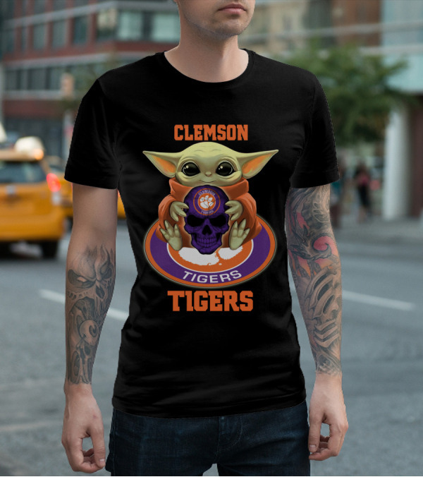 Clemson Tigers Yd1404 Baby Alien Holding Skull T-Shirt