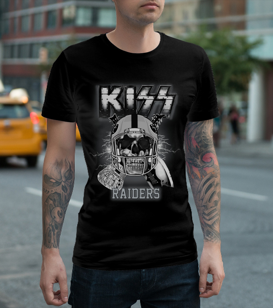 Kiss Raiders Skull Helmet Lightning T-Shirt