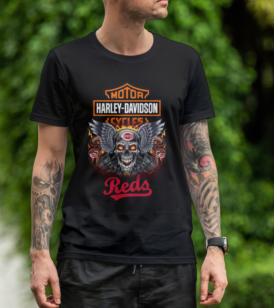 Harley Davidson Motorcycle Skull Wings Cincinnati Reds T-Shirt