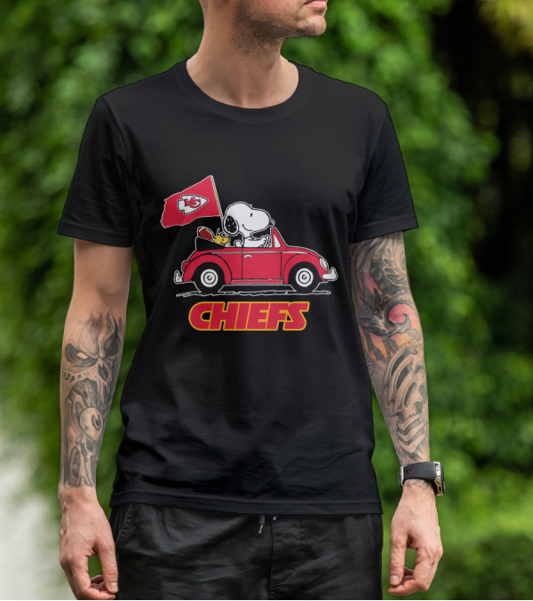 Snoopy Kansas City Chiefs Football Fan Car Ride T-Shirt