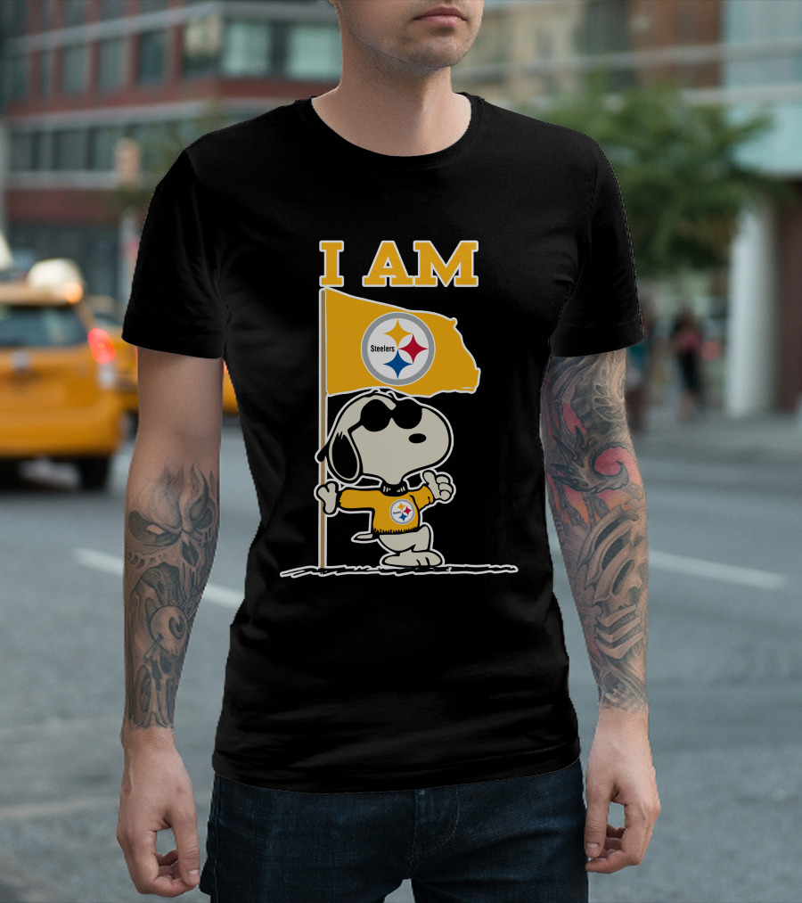 I Am Pittsburgh Steelers Snoopy Flag T-Shirt