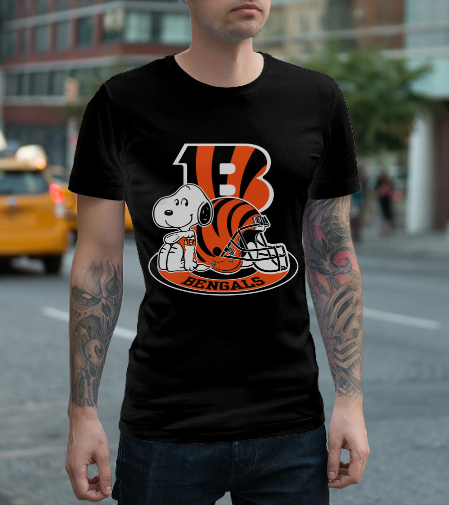 Cincinnati Bengals Snoopy Football Helmet Number One Fan T-Shirt