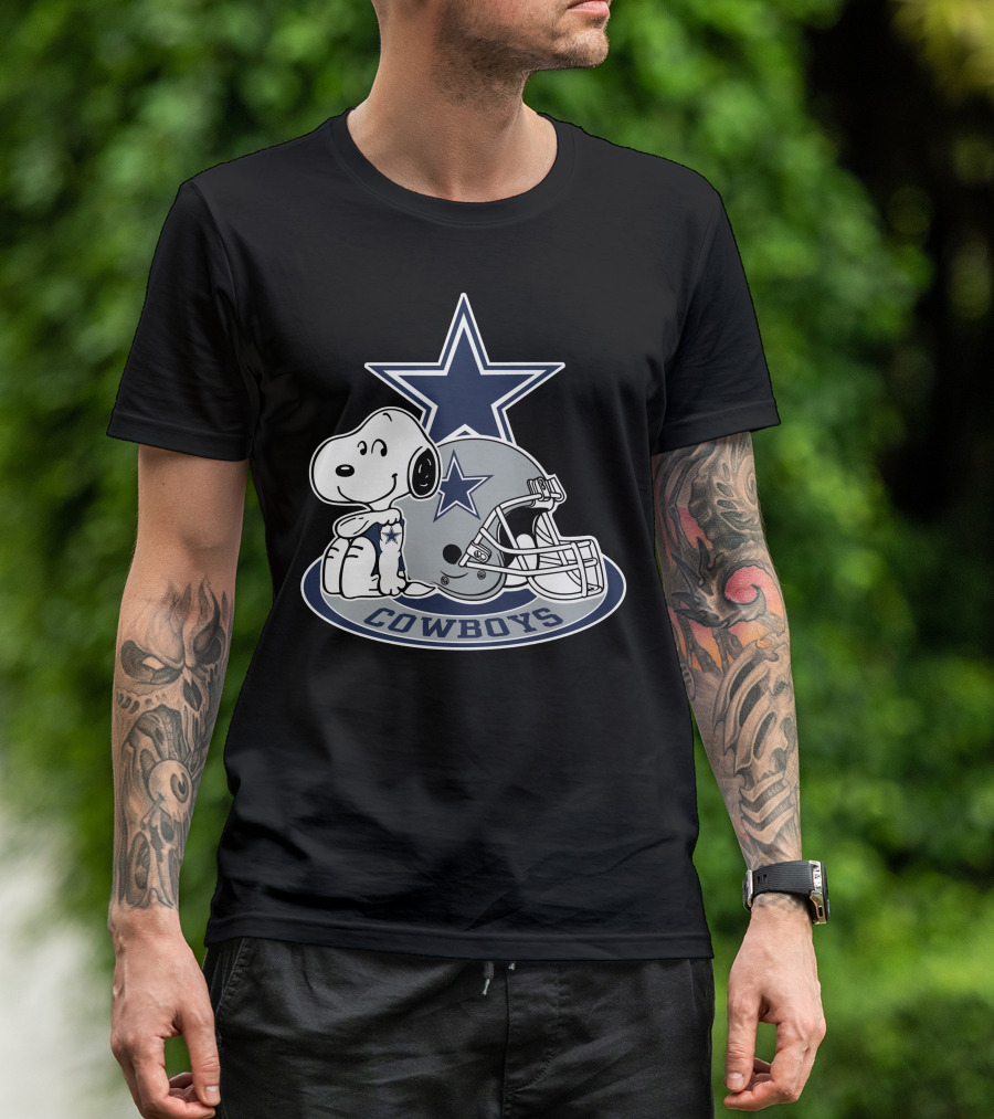 Dallas Cowboys Snoopy With Star Logo And Helmet T-Shirt