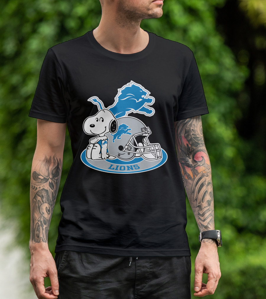 Detroit Lions Snoopy Helmet Nfl Team Logo Peanuts Featured T-Shirt