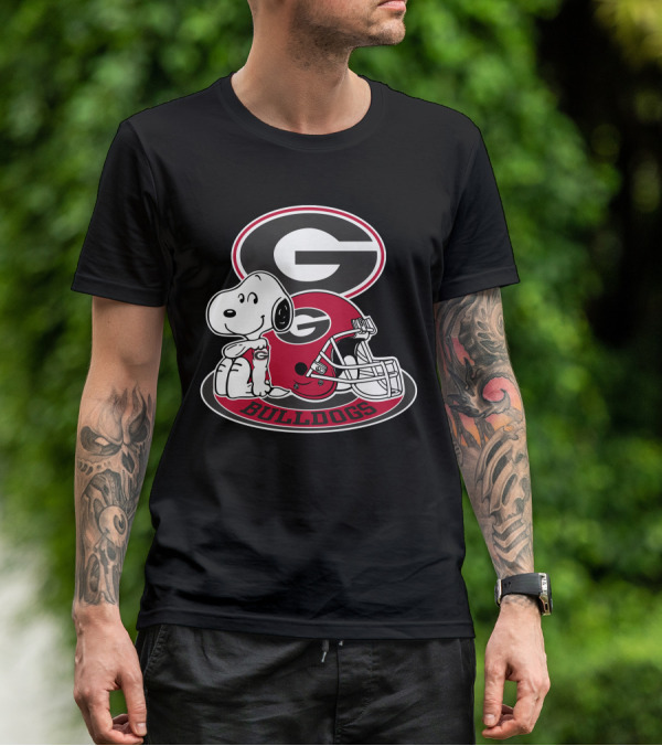 Georgia Bulldogs Snoopy Football Helmet T-Shirt