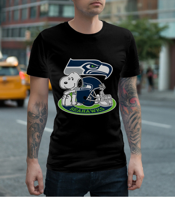 Snoopy Seattle Seahawks Helmet T-Shirt