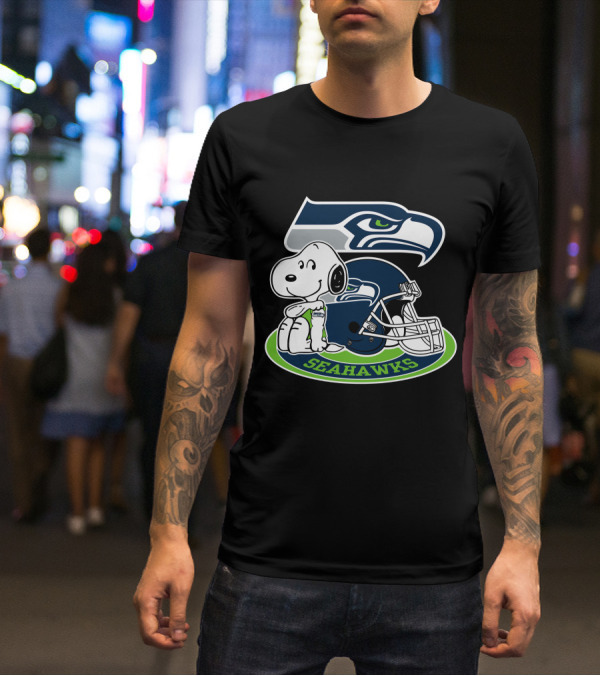 Snoopy Seattle Seahawks Helmet T-Shirt