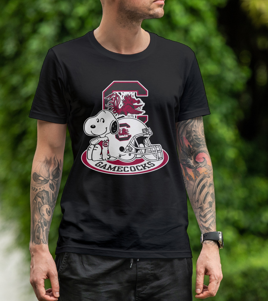 South Carolina Gamecocks Snoopy Football Helmet T-Shirt