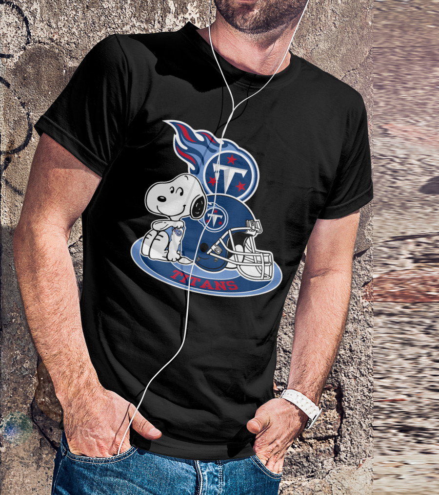 Tennessee Titans Snoopy Football Mascot T-Shirt