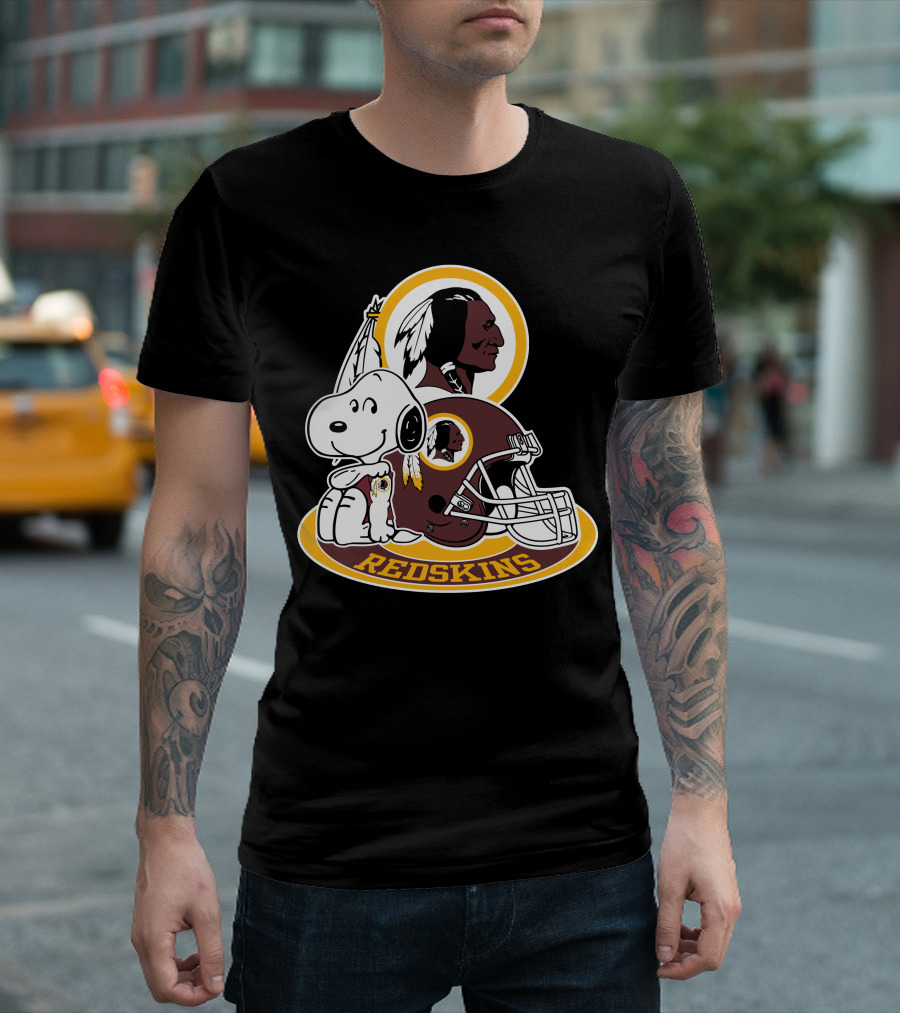 Washington Redskins Snoopy Football Helmet T-Shirt