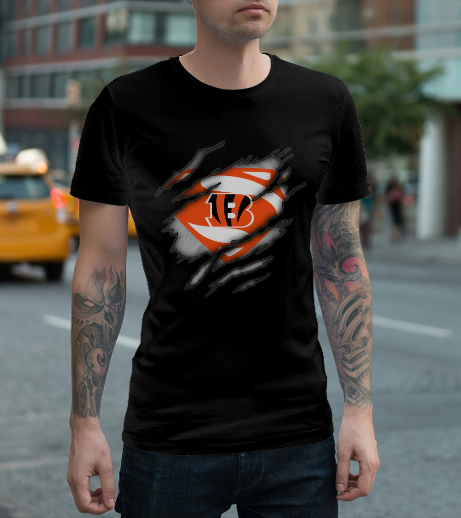 Cincinnati Bengals Superman Logo Ripped T-Shirt