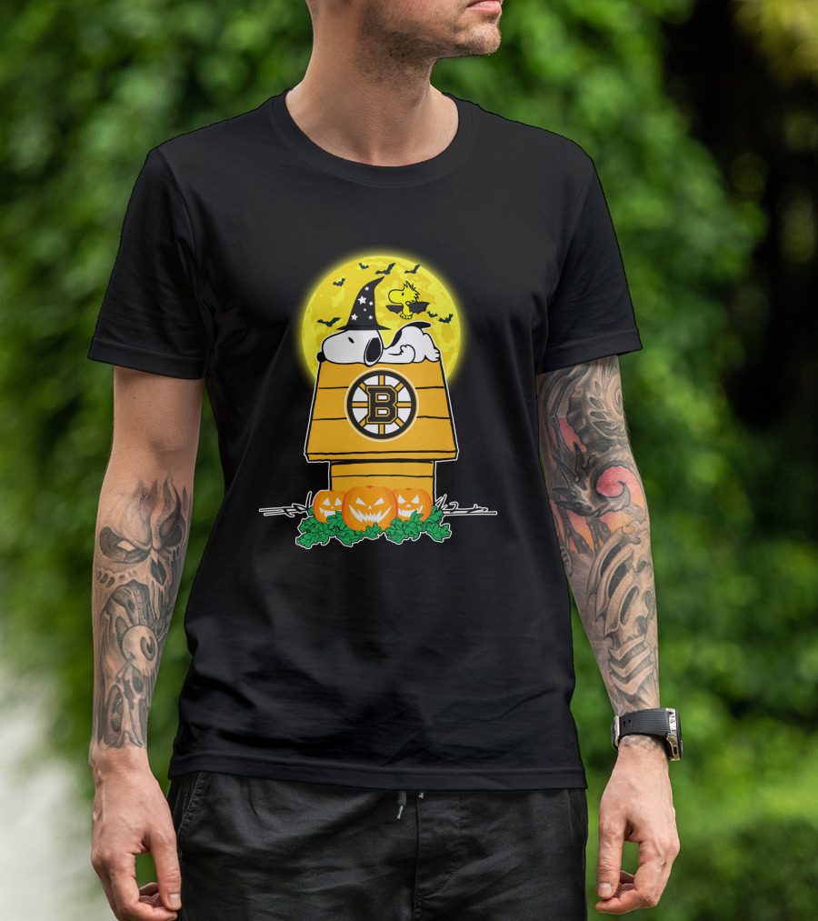 Boston Bruins Snoopy Halloween Moon Pumpkins Woodstock T-Shirt