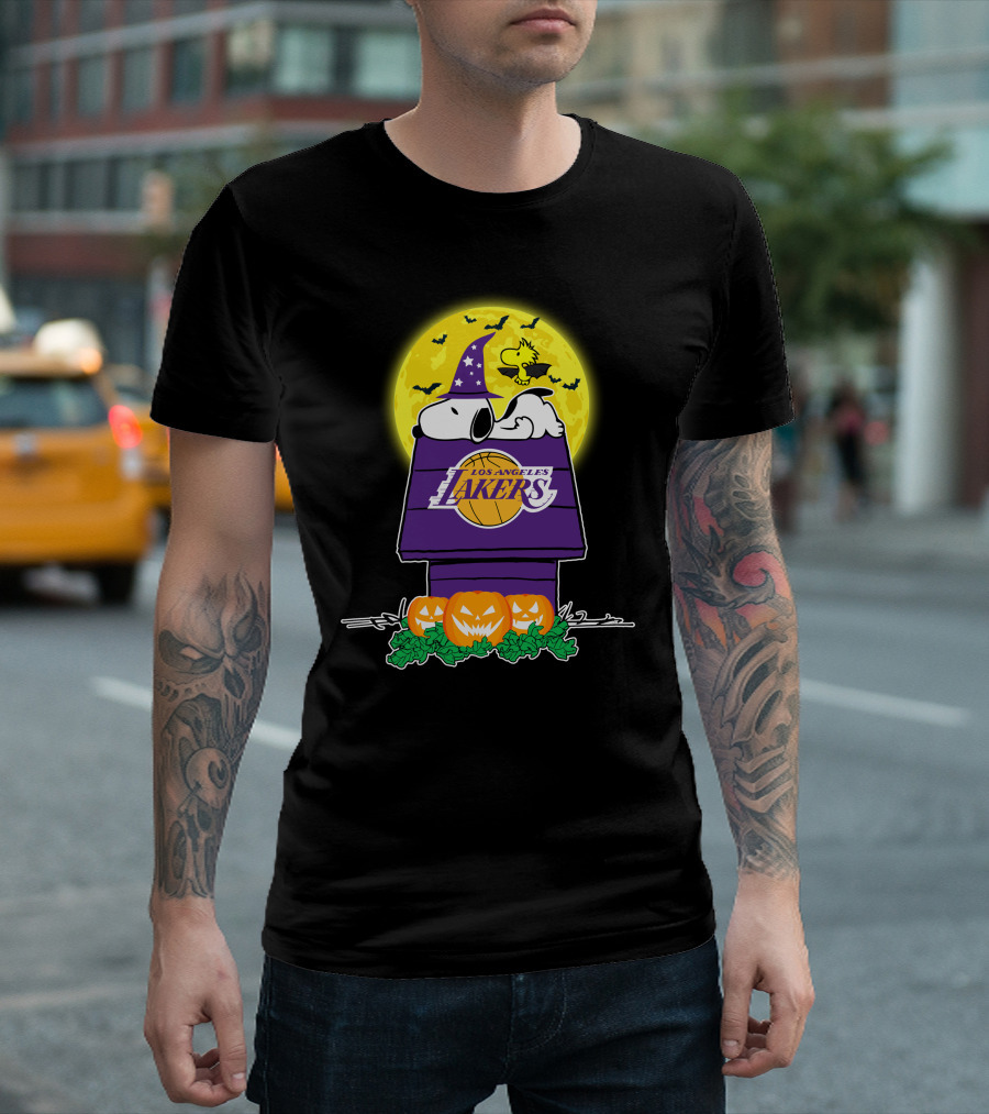 Los Angeles Lakers Snoopy Halloween Pumpkin Moon Bats T-Shirt