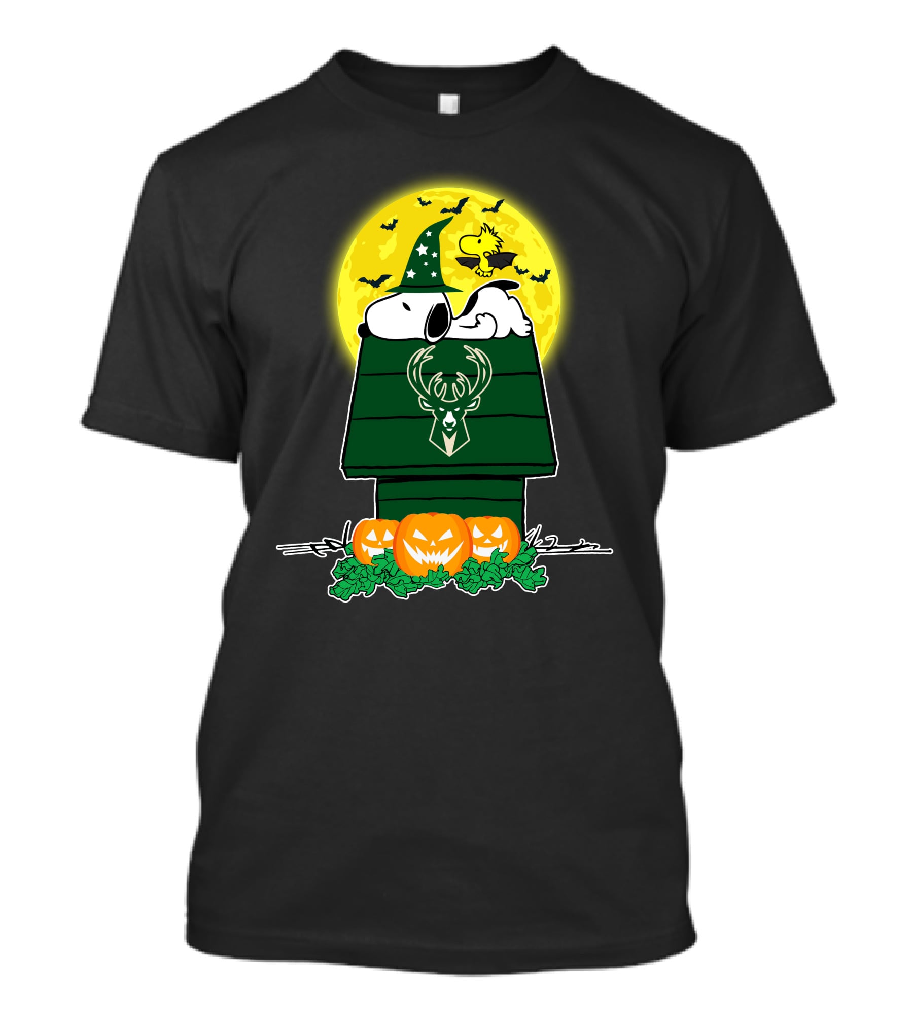 Milwaukee Bucks Snoopy Woodstock Halloween Pumpkins Moon House T-Shirt