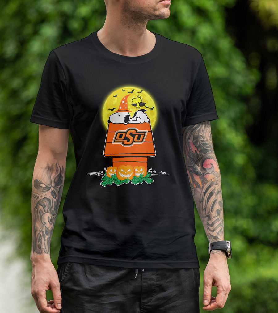 Oklahoma State Cowboys Snoopy Woodstock Halloween Moon Pumpkins T-Shirt